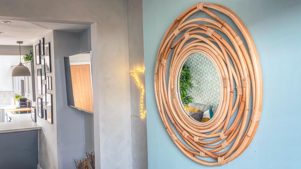 Modern 3-Bed House On Tarporley High Street Villa Ngoại thất bức ảnh