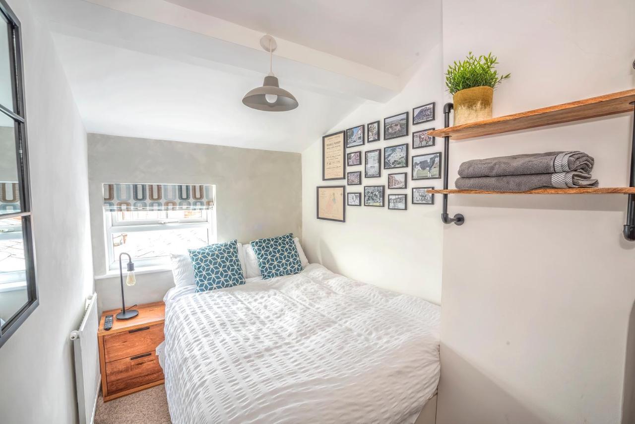 Modern 3-Bed House On Tarporley High Street Villa Ngoại thất bức ảnh